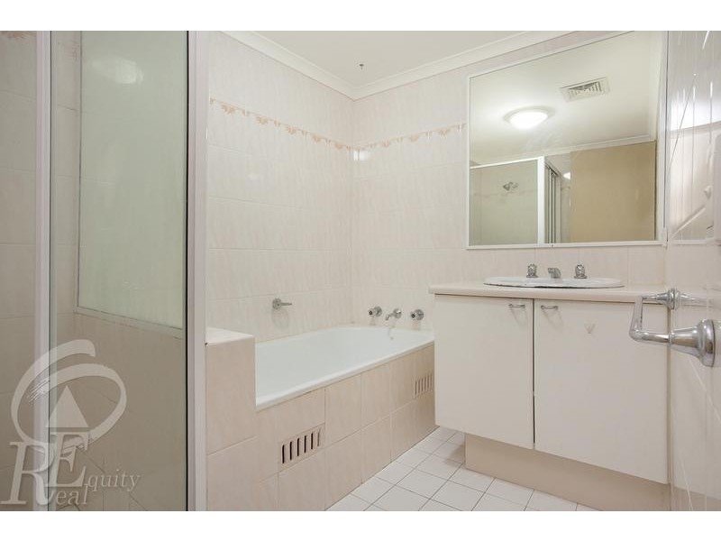 32/4 Mead Drive, Chipping Norton NSW 2170