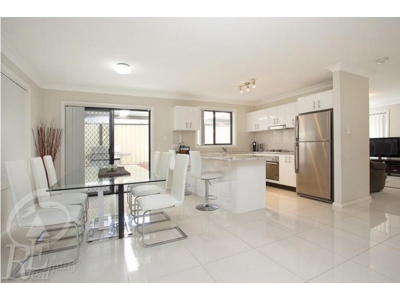 1/10 Light Horse Parade, Holsworthy NSW 2173