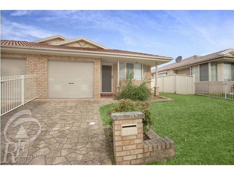 5B Mead Place, Chipping Norton NSW 2170