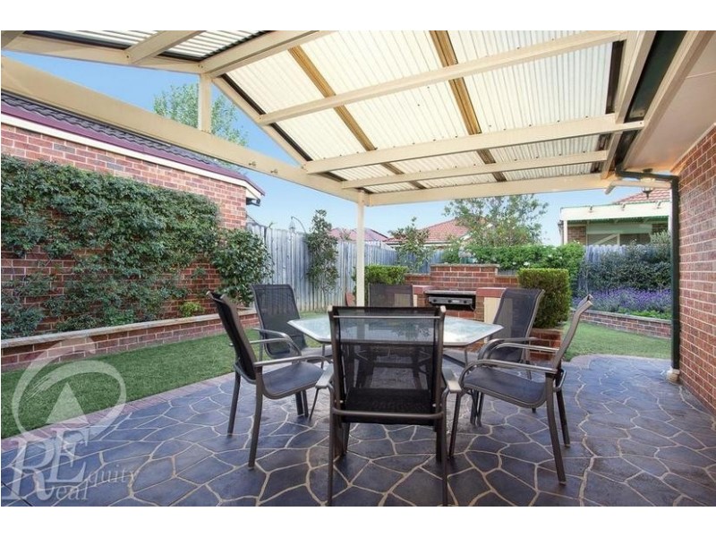 24 Brickendon Court, Wattle Grove NSW 2173