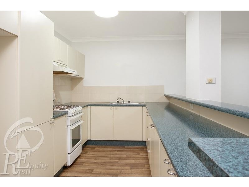 28/4 Mead Drive, Chipping Norton NSW 2170