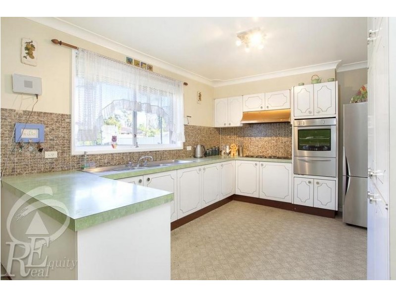 20 Haerse Avenue, Chipping Norton NSW 2170