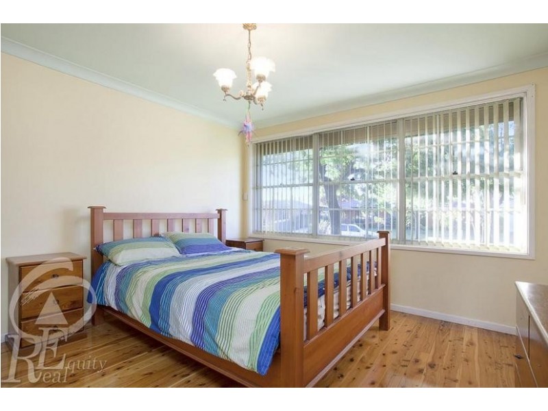 20 Haerse Avenue, Chipping Norton NSW 2170
