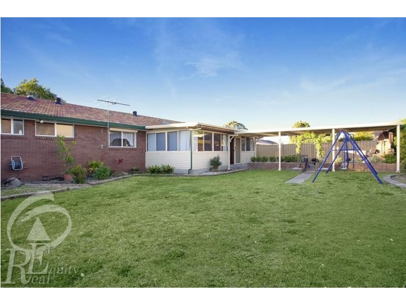 20 Haerse Avenue, Chipping Norton NSW 2170