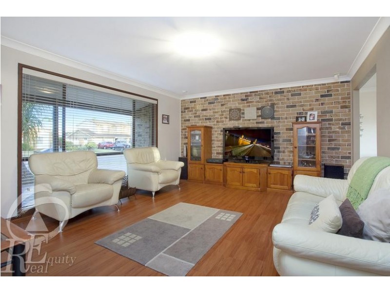 9 Charlbury Street, Chipping Norton NSW 2170