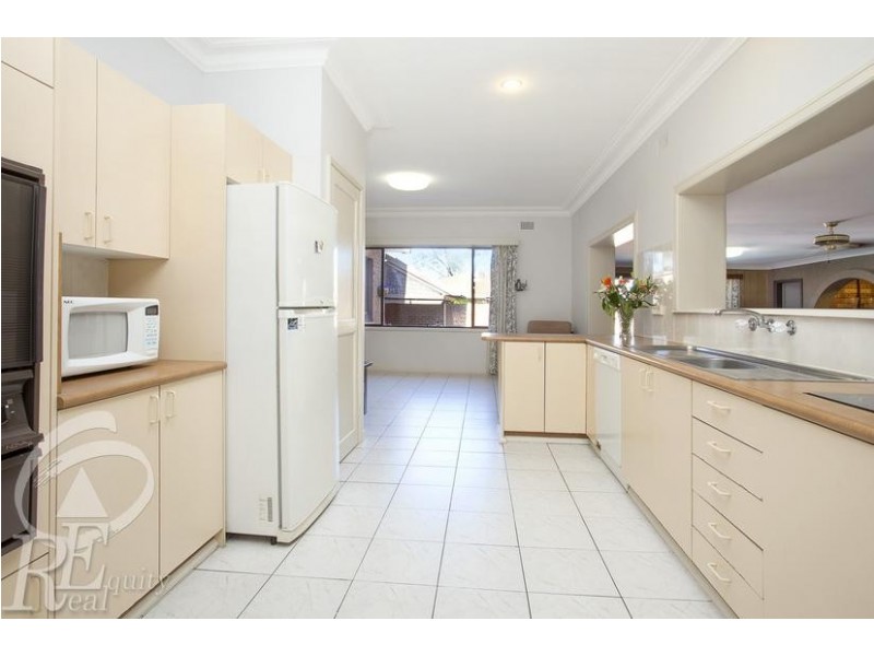 37 Ikara Crescent, Moorebank NSW 2170