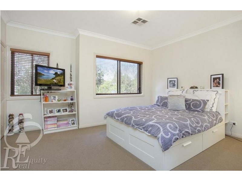 7 Central Avenue, Chipping Norton NSW 2170