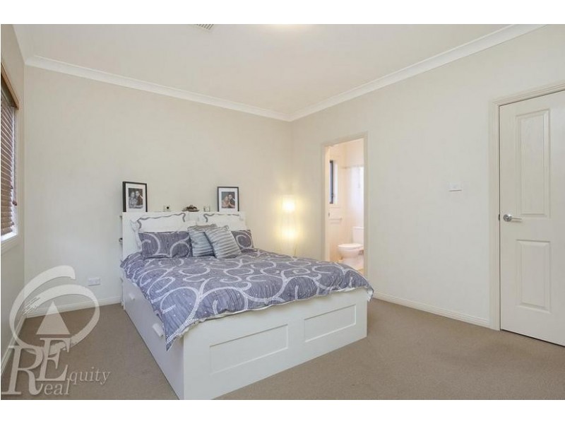 7 Central Avenue, Chipping Norton NSW 2170