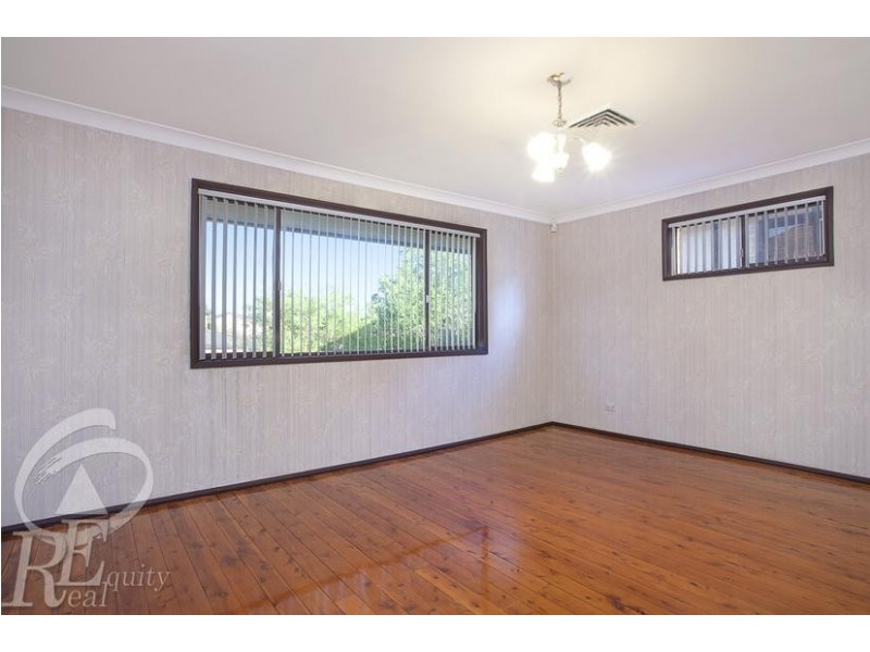 88 Ascot Drive, Chipping Norton NSW 2170