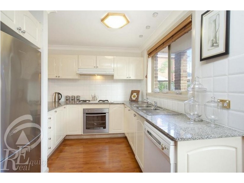 26 Shoreham Crescent, Chipping Norton NSW 2170