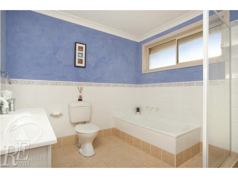 26 Shoreham Crescent, Chipping Norton NSW 2170