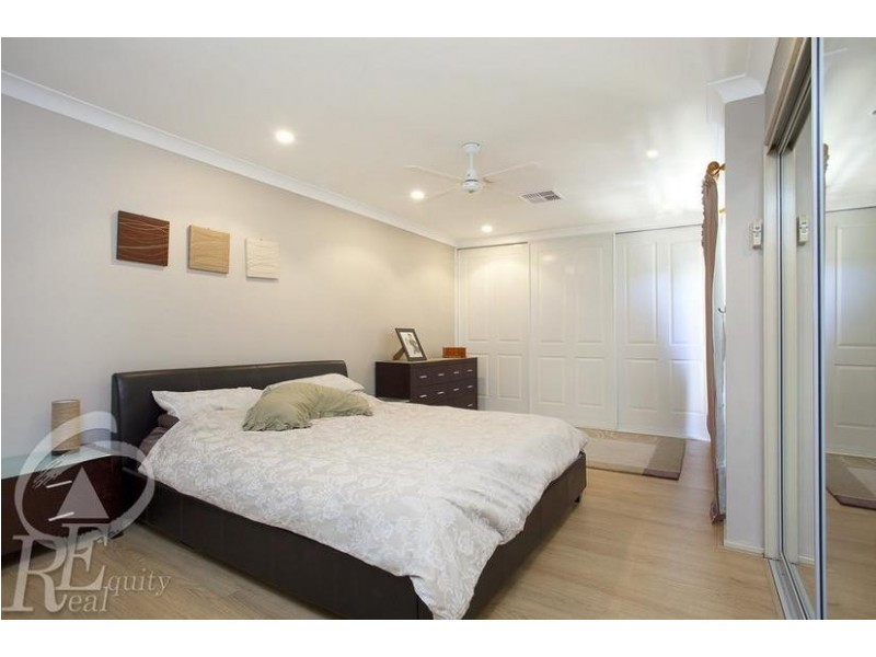 9 Sammut Crescent, Chipping Norton NSW 2170