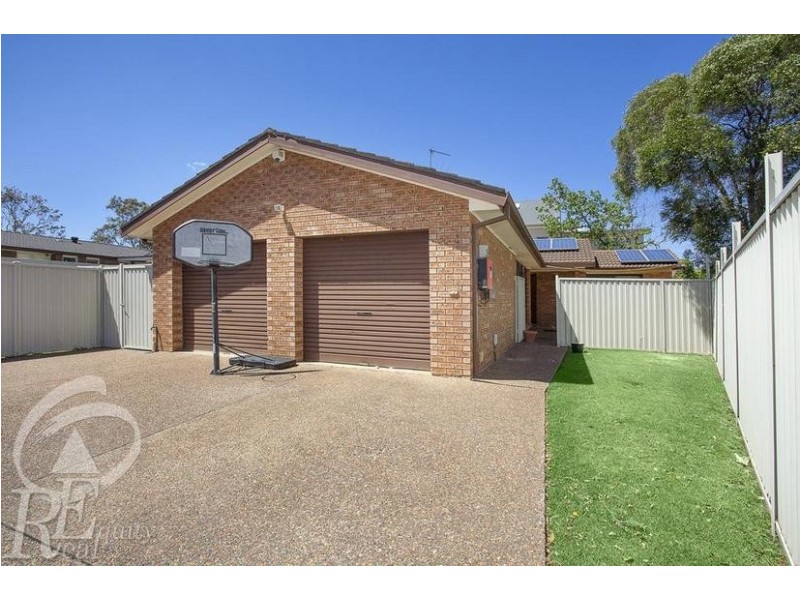 9 Sammut Crescent, Chipping Norton NSW 2170