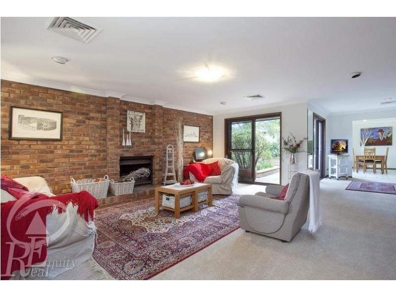 6 Sammut Crescent, Chipping Norton NSW 2170