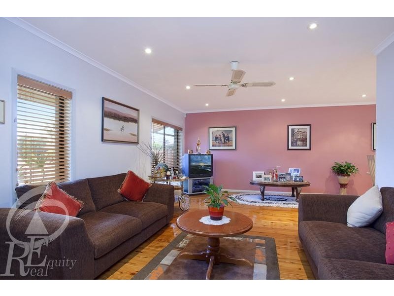 5 Wolverton Avenue, Chipping Norton NSW 2170