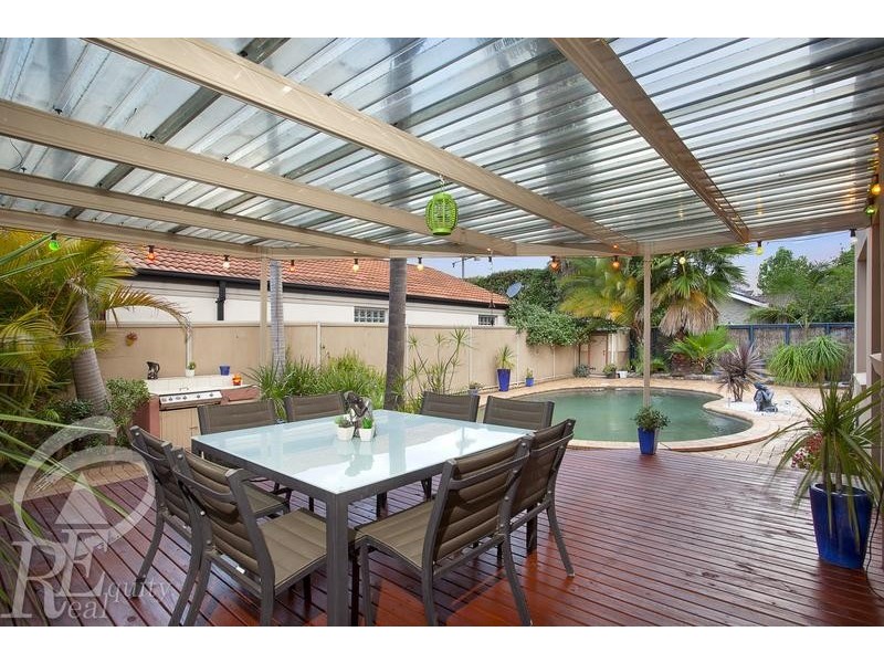 5 Wolverton Avenue, Chipping Norton NSW 2170