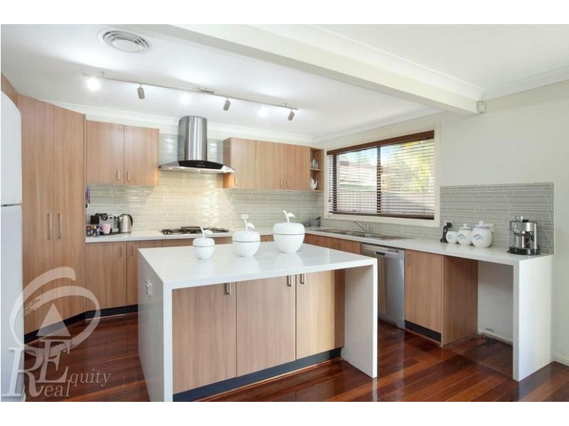 17 Pulham Place, Chipping Norton NSW 2170