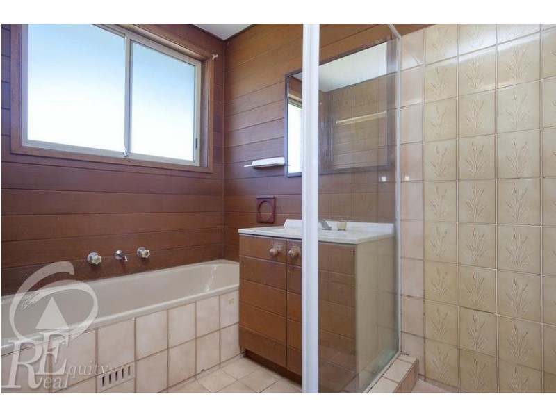 3 Newham Place, Chipping Norton NSW 2170