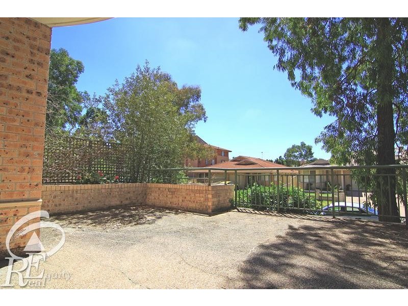 24/211 Mead Place, Chipping Norton NSW 2170