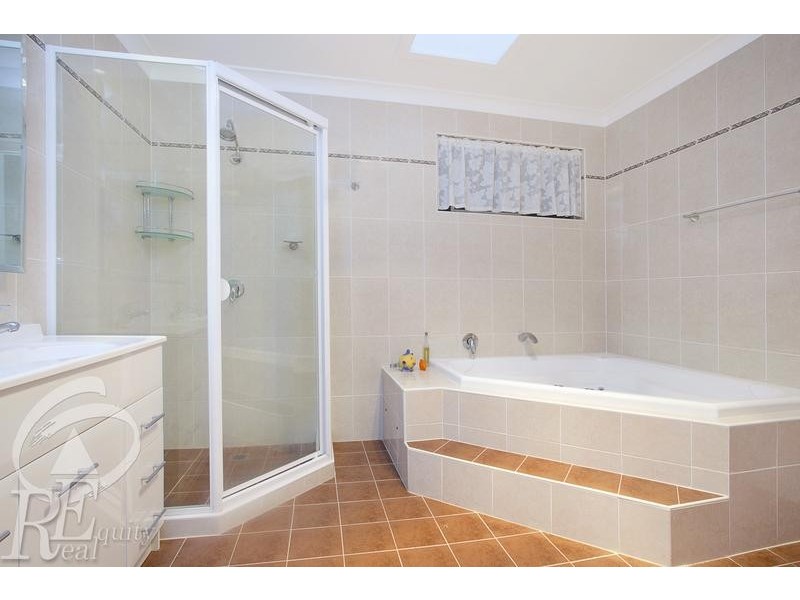 26 Bungarra Crescent, Chipping Norton NSW 2170