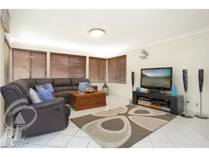 7 Frank Oliveri Drive, Chipping Norton NSW 2170