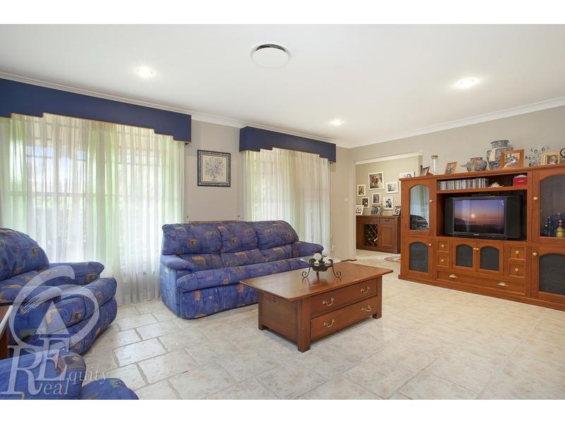 5 Binham Place, Chipping Norton NSW 2170