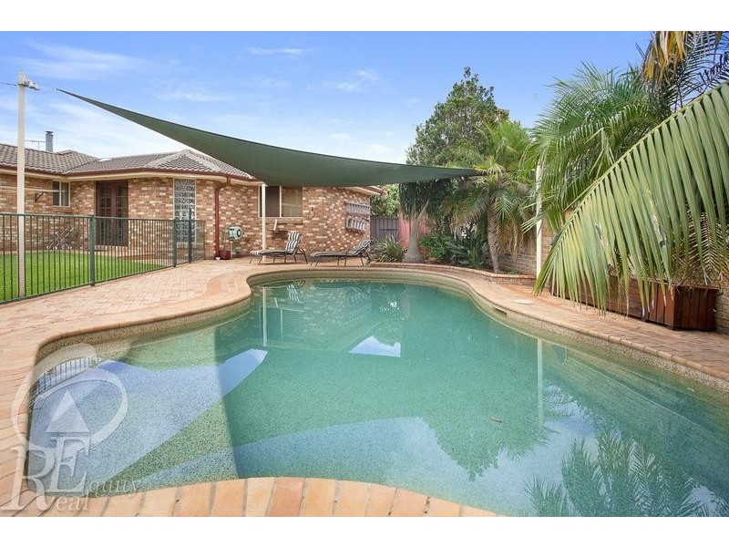 5 Binham Place, Chipping Norton NSW 2170