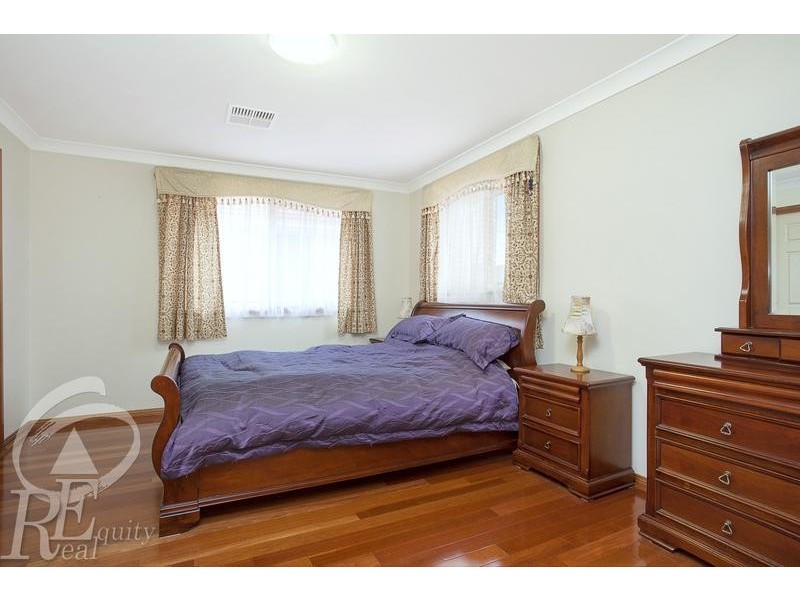 32 Chesham Place, Chipping Norton NSW 2170