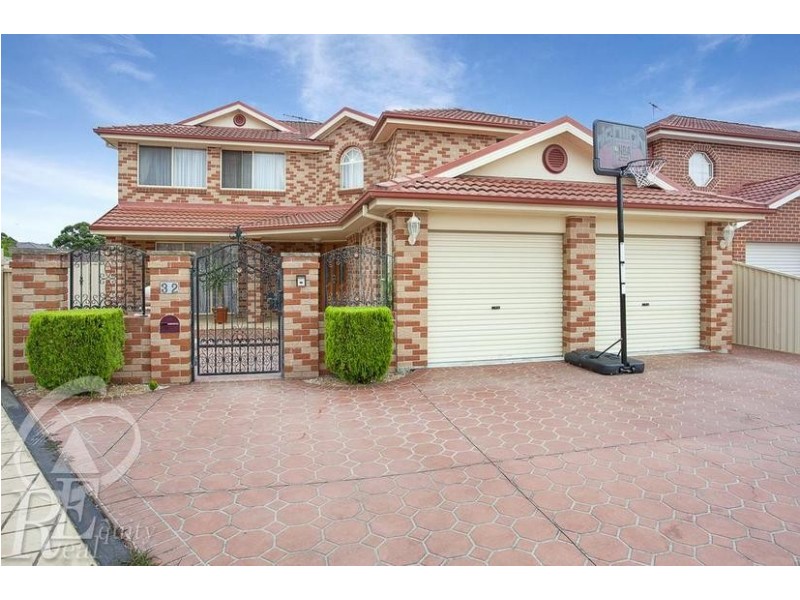 32 Chesham Place, Chipping Norton NSW 2170