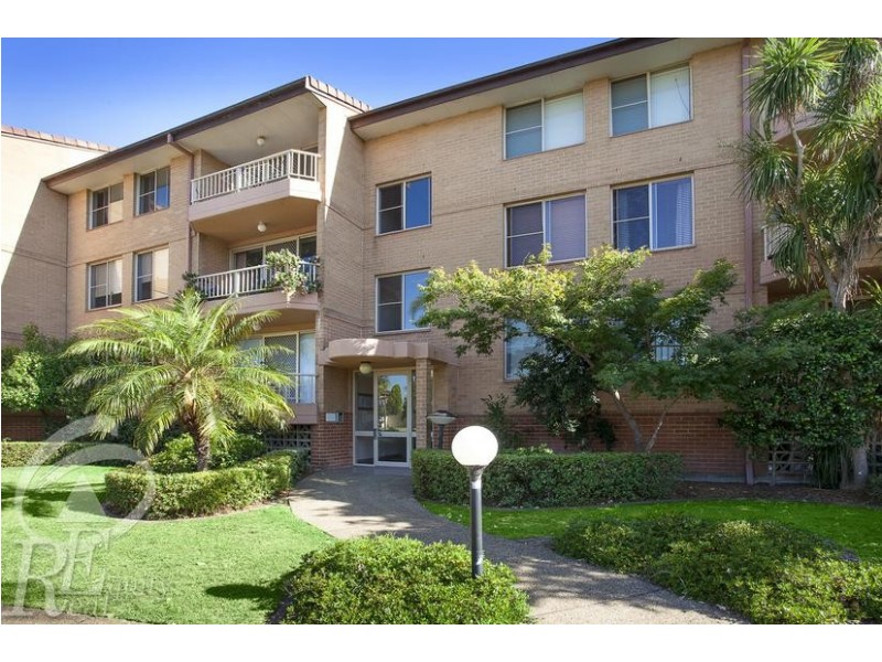 2/12 Frank Oliveri Drive, Chipping Norton NSW 2170