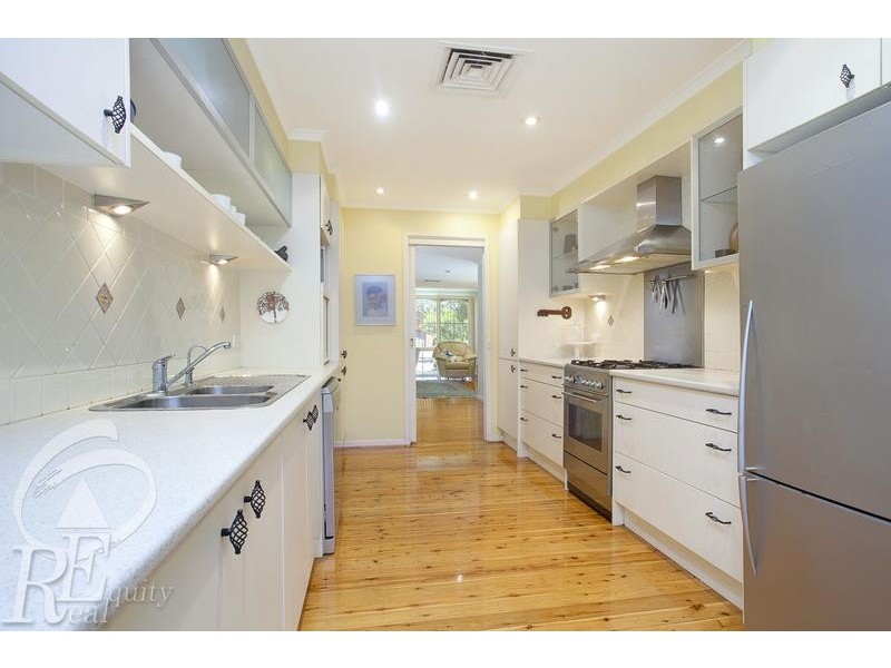 19 Magree Crescent, Chipping Norton NSW 2170