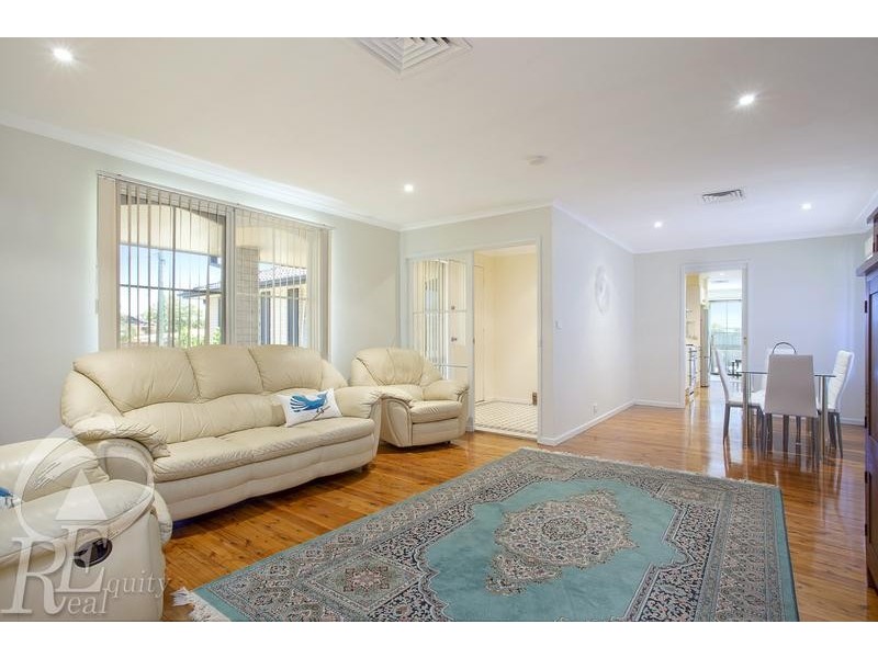 19 Magree Crescent, Chipping Norton NSW 2170