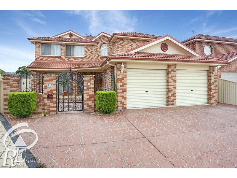32 Chesham Place, Chipping Norton NSW 2170