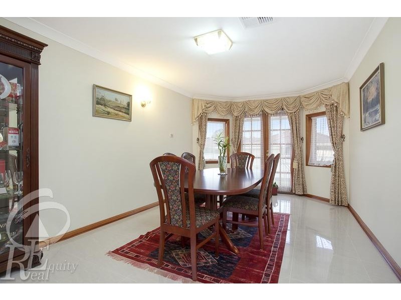 32 Chesham Place, Chipping Norton NSW 2170