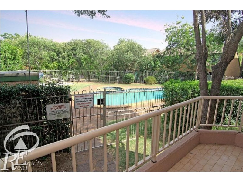 15/12 Frank Oliveri Drive, Chipping Norton NSW 2170