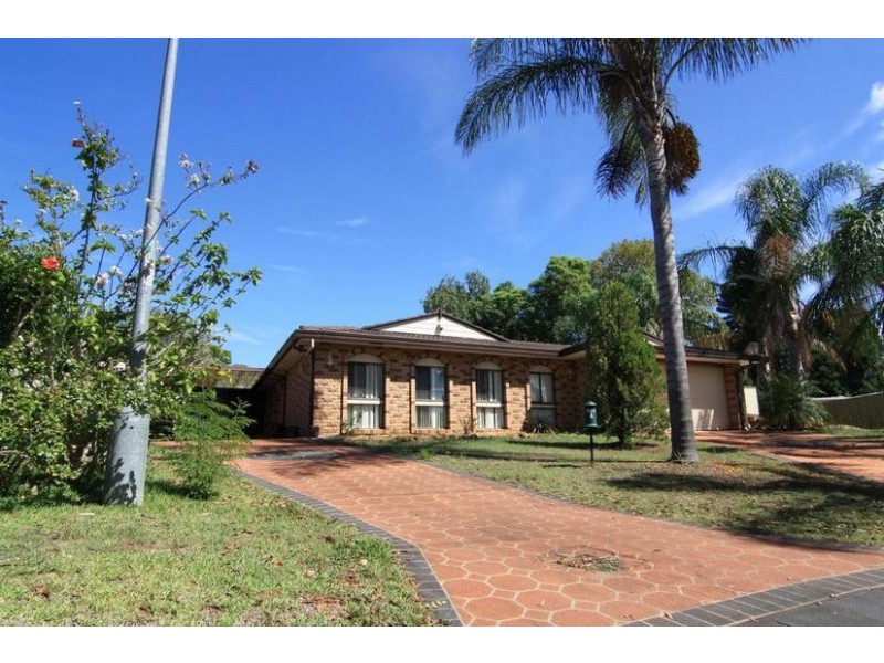 4 Rudham Place, Chipping Norton NSW 2170