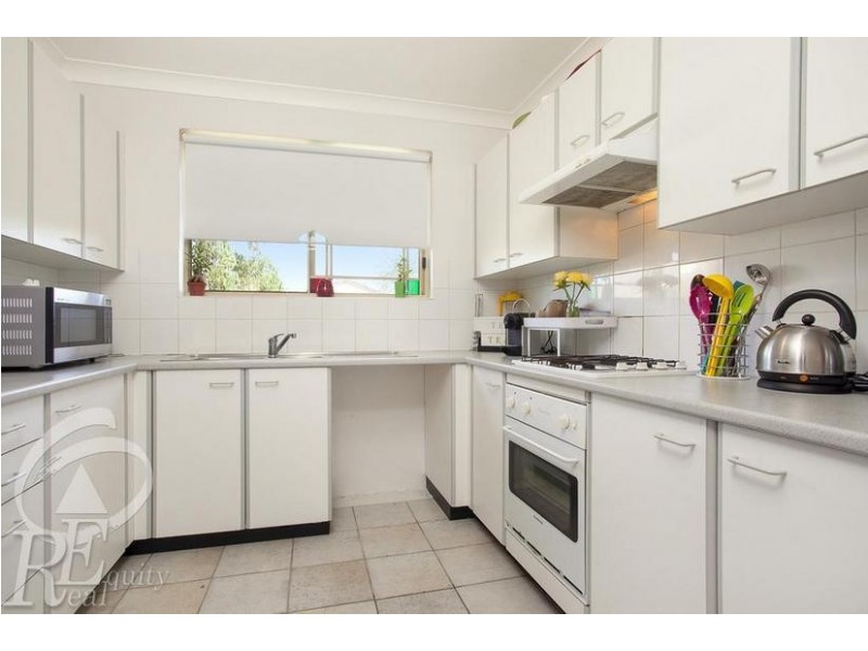9/6 Mead Drive, Chipping Norton NSW 2170