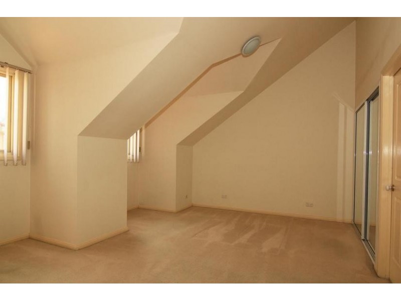 4/197 Epsom Road, Chipping Norton NSW 2170