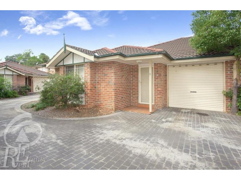 2/26 Wellwood Avenue, Moorebank NSW 2170