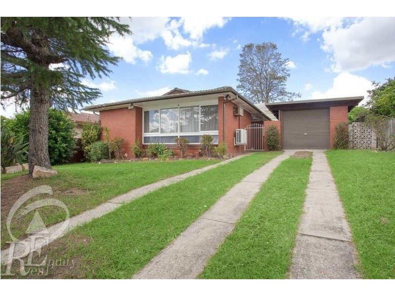 44 Balanada Avenue, Chipping Norton NSW 2170