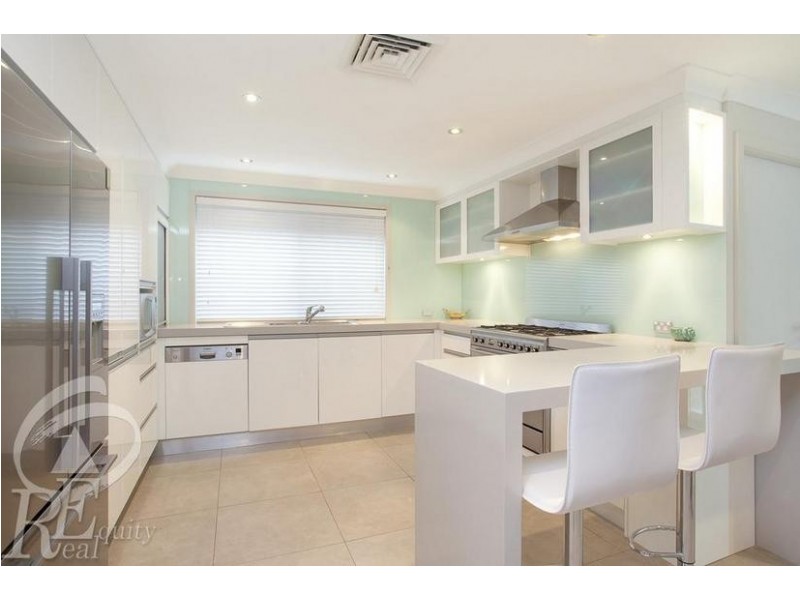 42 Wolverton Avenue, Chipping Norton NSW 2170