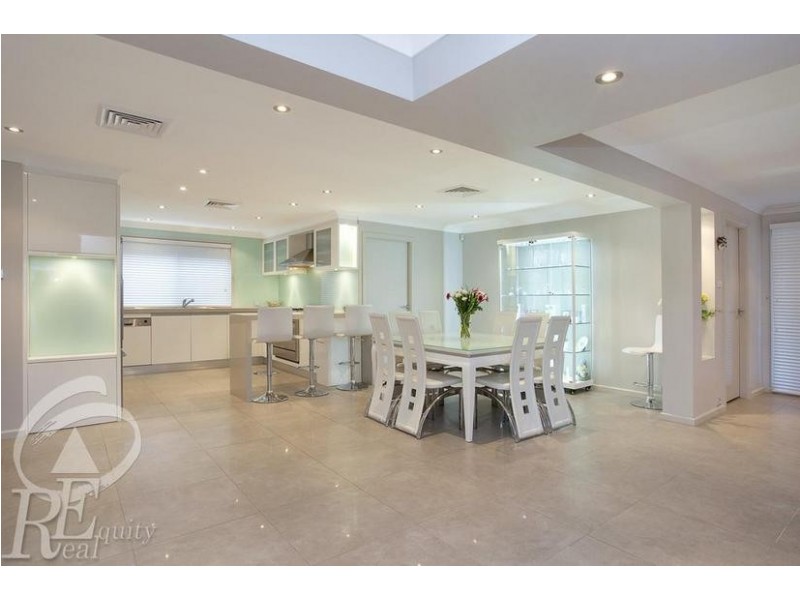 42 Wolverton Avenue, Chipping Norton NSW 2170
