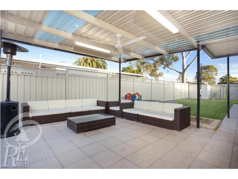 42 Wolverton Avenue, Chipping Norton NSW 2170