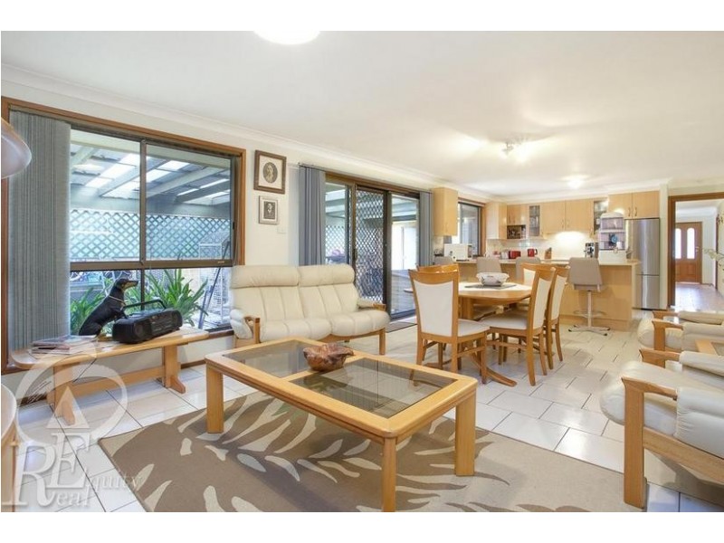 80 Rugby Crescent, Chipping Norton NSW 2170