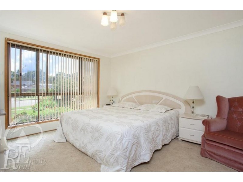 80 Rugby Crescent, Chipping Norton NSW 2170