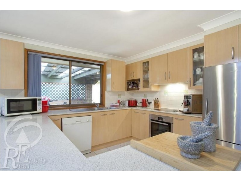 80 Rugby Crescent, Chipping Norton NSW 2170