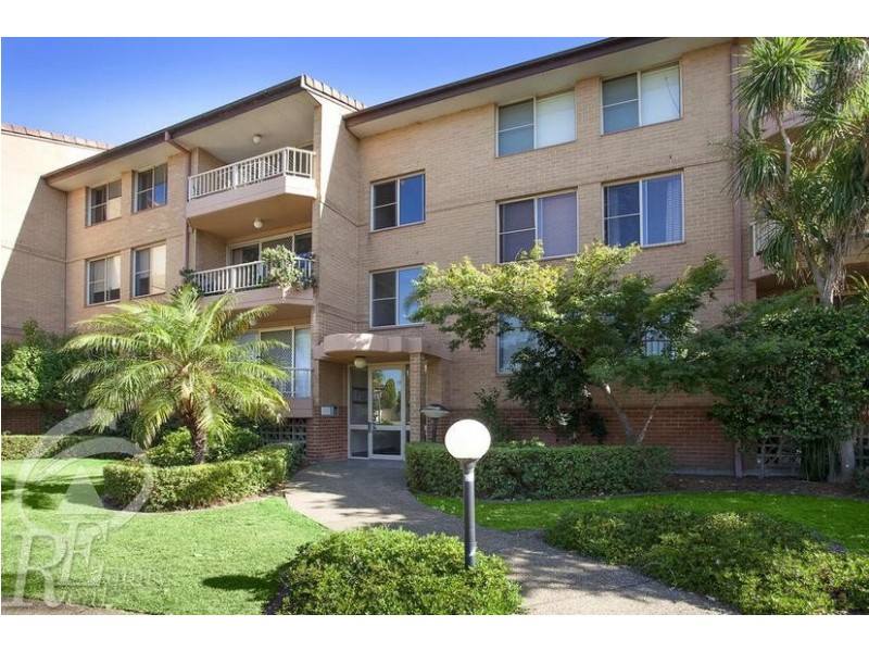 2/12 Frank Oliveri Drive, Chipping Norton NSW 2170