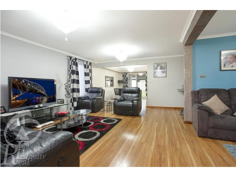 68a Nottingham Crescent, Chipping Norton NSW 2170