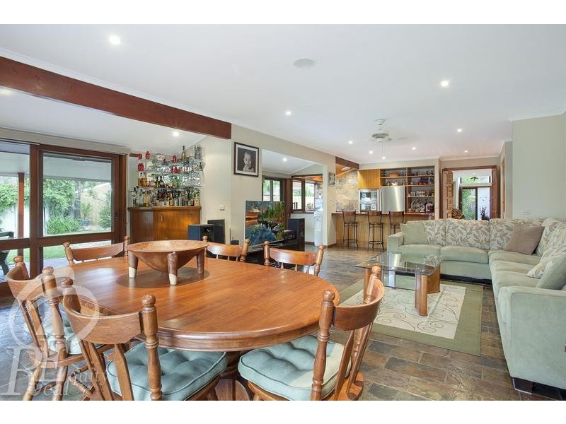 14 Sammut Crescent, Chipping Norton NSW 2170