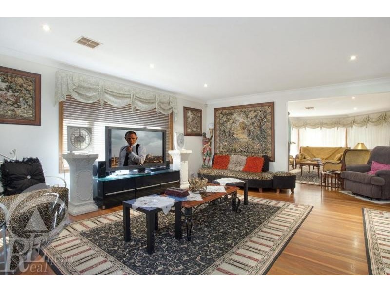 1 Cheltenham Street, Chipping Norton NSW 2170
